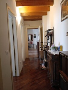 BRESCIA TRILOCALE corridoio 2