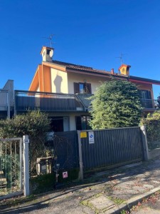 VILLASANTA VILLA